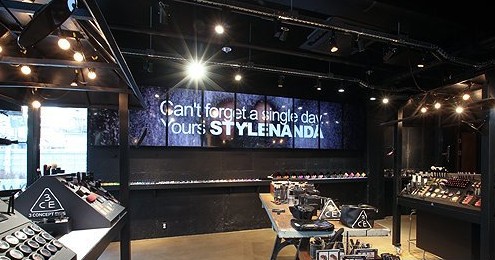 弘大STYLENANDA女装网店实体店3