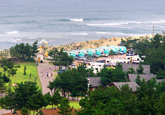 江原道东海望祥海水浴场，望祥露营度假村.jpg