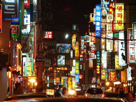 韩国购物街夜景