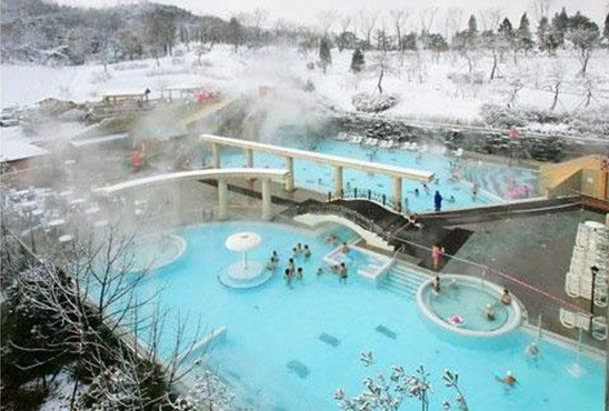 白岩温泉