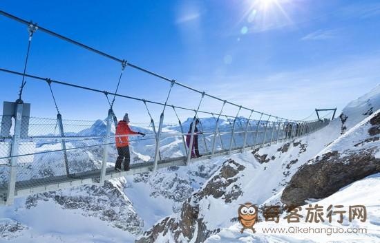 Titlis Cliff Walk空中索道