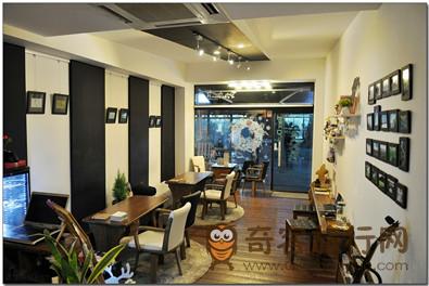 两个男人的对话咖啡店 두남자이야기