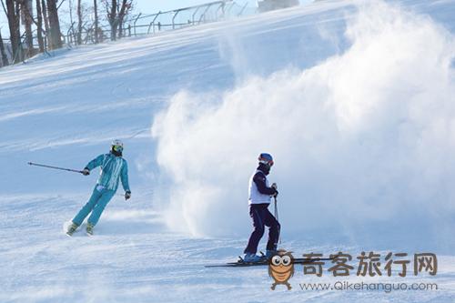 Alpensia度假村滑雪享受的游客