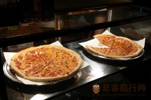  弘   大Monster Pizza몬스터피자