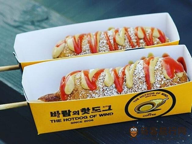 风中的热狗